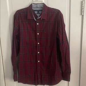 Tommy Hilfiger Men's Red Plaid Button Down Shirt